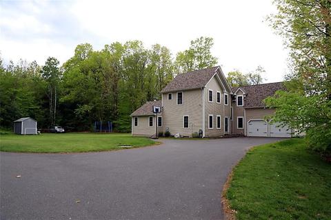 28 Meg Way, Windsor Locks, CT 06096 photo 1