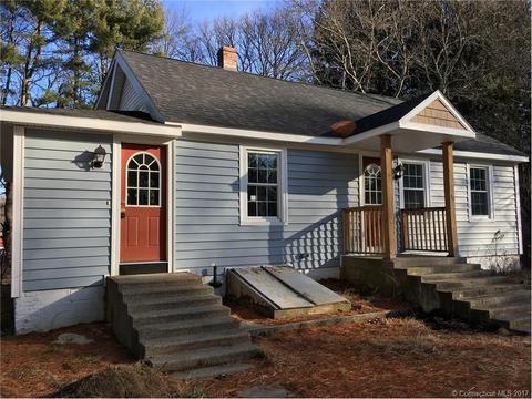 1044 Norwich Rd, Plainfield, CT 06374 photo 1