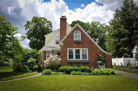 67 Hillcrest Rd, Windsor, CT 06095 photo 1