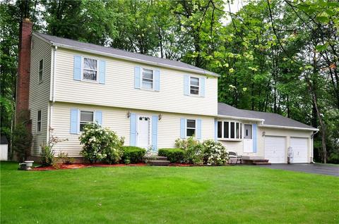54 Susan Dr, Suffield, CT 06078 photo 1