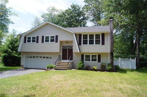 31 Pieper Dr, Wallingford, CT 06492 photo 1