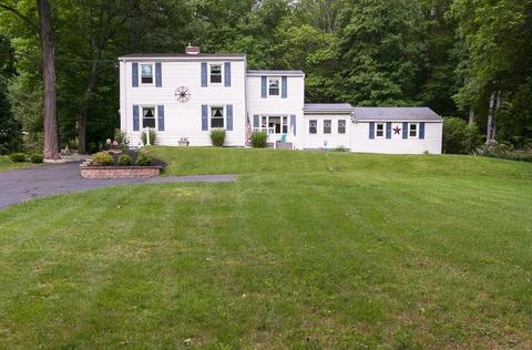 130 Ledge Rd, Plainville, CT 06062 photo 1