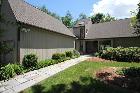 10 Deep Brook Hbr, Suffield, CT 06078 photo 1