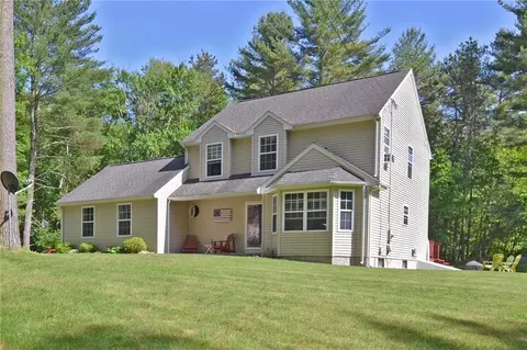 207 Cranberry Bog Rd, Killingly, CT 06239 photo 1