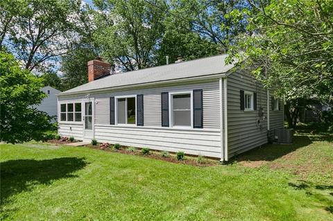27 Apple St, Wallingford, CT 06492 photo 1