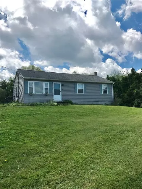 61 Lori Dr, Plainfield, CT 06374 photo 1