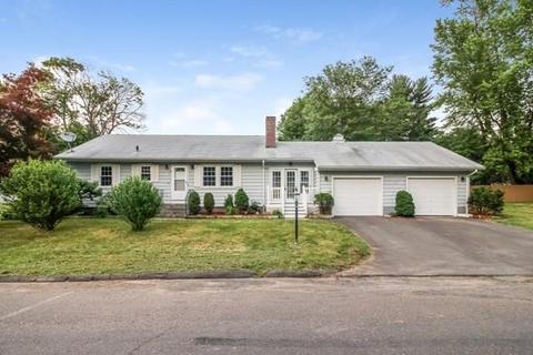 84 Lewis St, Middletown, CT 06457 photo 1
