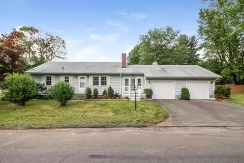 84 Lewis St, Middletown, CT 06457 photo 1