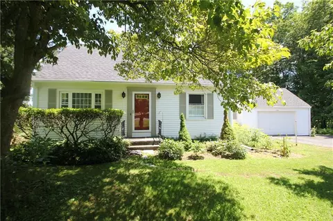 852 Mapleton Ave, Suffield, CT 06078 photo 1