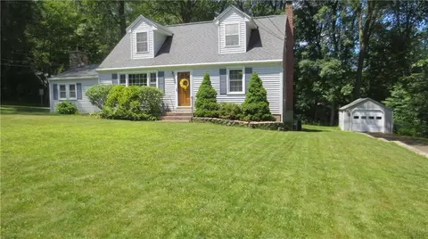 2 Laurel Rd, Ellington, CT 06029 photo 1