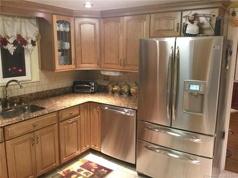 153 Ridge Rd, Wethersfield, CT 06109 photo 1