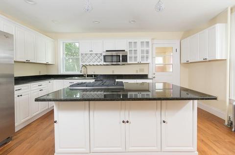 15 Spring St, Bristol, CT 06010 photo 1