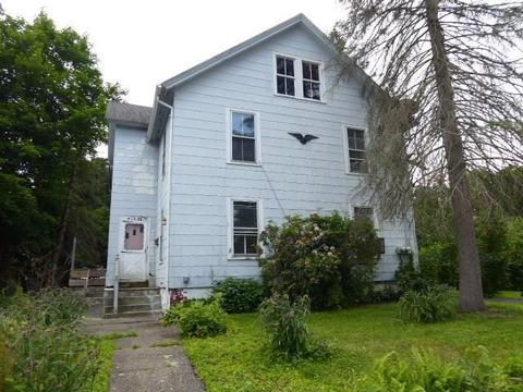 8 Travis St, Torrington, CT 06790 photo 1