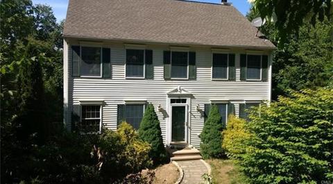 15 Walnut Trl, Newtown, CT 06482 photo 1