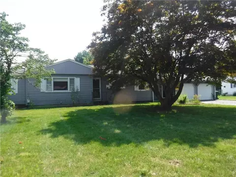 449 Reed Ave, Windsor Locks, CT 06096 photo 1