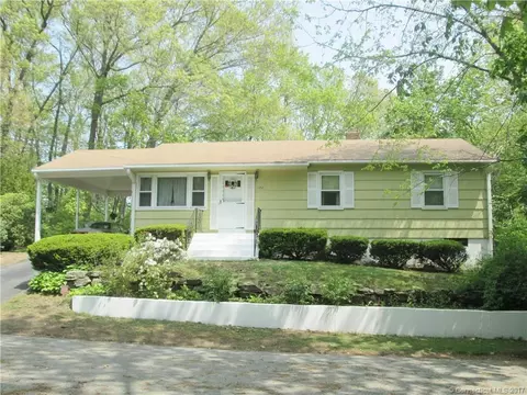 120 Francis St, Willimantic, CT 06226 photo 1