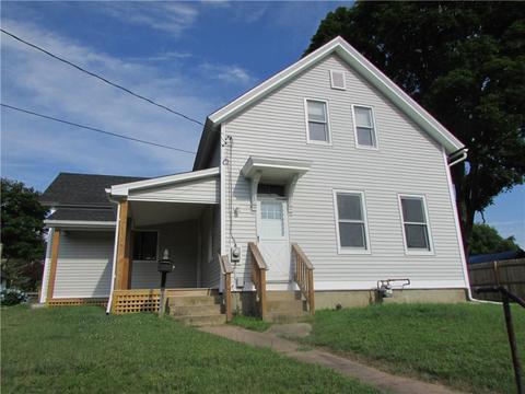 526 Jackson St, Windham, CT 06226 photo 1