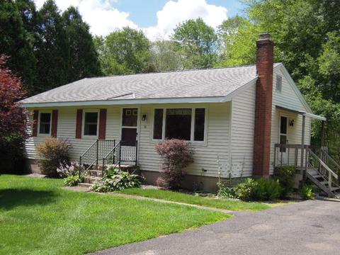 16 Jan Dr, Hebron, CT 06248 photo 1