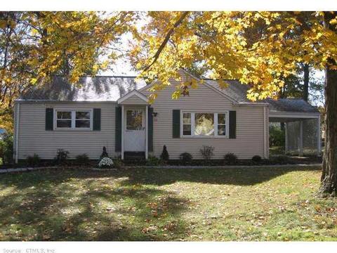 62 Mohawk Ln, Wethersfield, CT 06109 photo 1