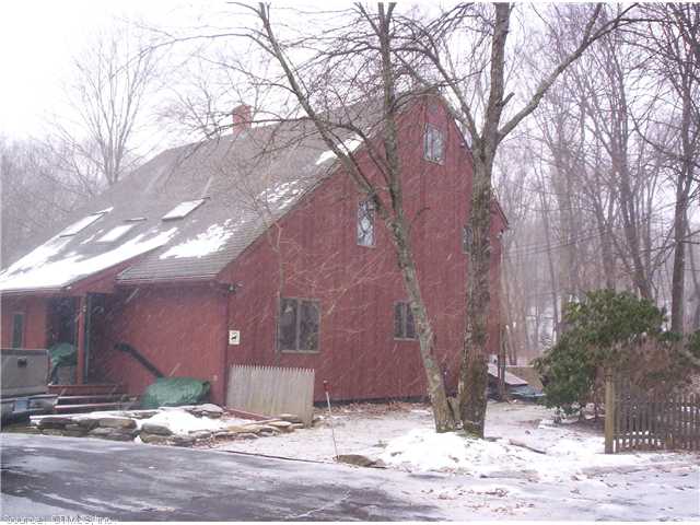 46 Bain St, Willimantic, CT 06226 photo 1