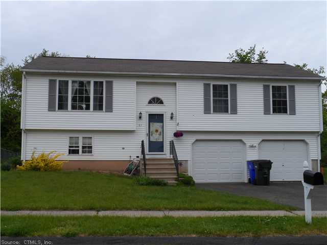 61 Spruce St, Wethersfield, CT 06109 photo 1
