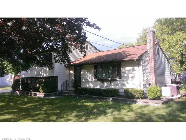47 Marshall Rd, Windsor Locks, CT 06096 photo 1