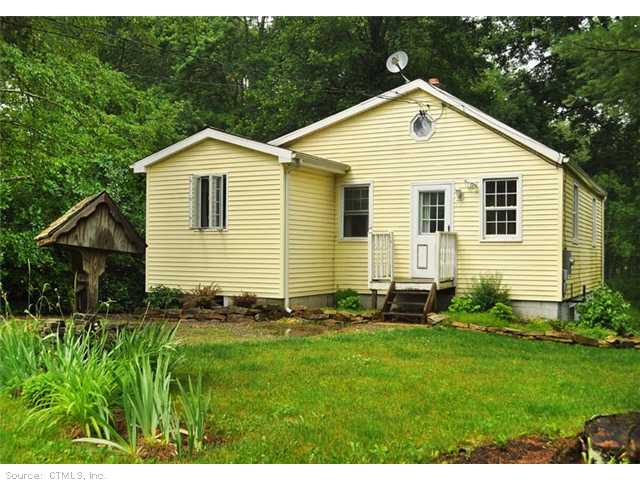 42 Maple Rd, Storrs Mansfield, CT 06268 photo 1