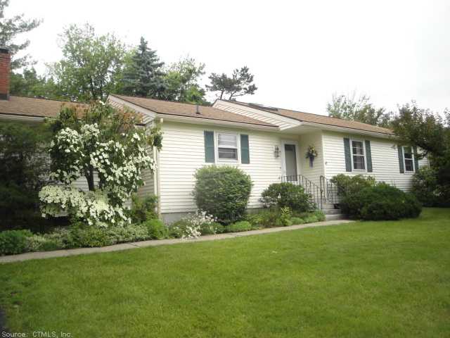 15 Bell Pond Dr, Wethersfield, CT 06109 photo 1