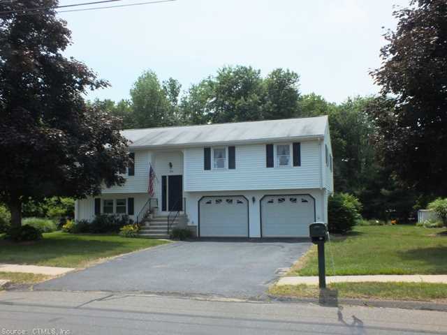 32 Middle Rd, Enfield, CT 06082 photo 1