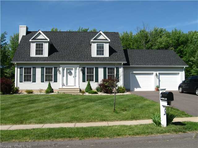 8 Wisteria Ln, Suffield, CT 06078 photo 1