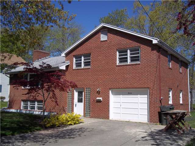 15 Crest St, Wethersfield, CT 06109 photo 1