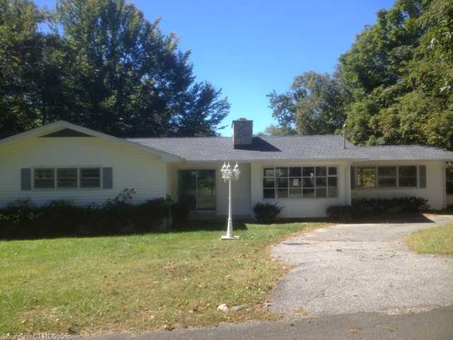 10 Evas Dr, Brookfield, CT 06804 photo 1