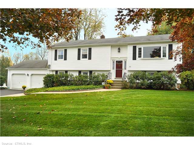 90 Valley View Dr, Suffield, CT 06078 photo 1