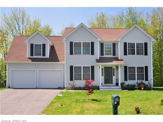 35 Silver Brook Ln, Torrington, CT 06790 photo 1