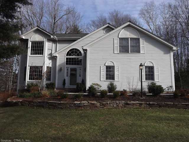 69 Ethan Dr, Windsor, CT 06095 photo 1