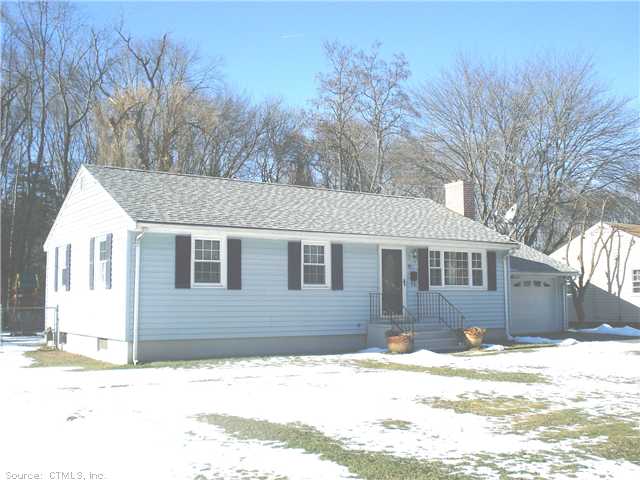 111 School St, Bloomfield, CT 06002 photo 1