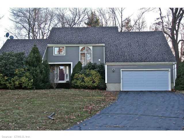 173 Straddle Hl, Wethersfield, CT 06109 photo 1