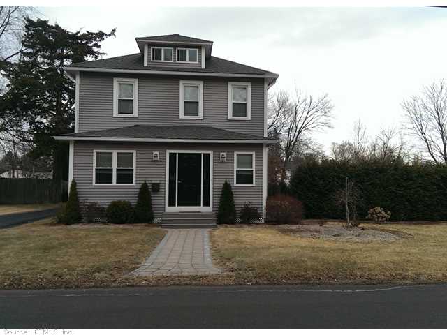 14 3rd St, Windsor Locks, CT 06096 photo 1