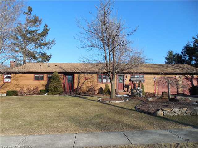 4 Lincoln St, Windsor Locks, CT 06096 photo 1