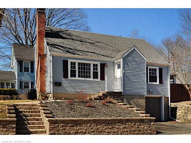 90 Giddings Ave, Windsor, CT 06095 photo 1