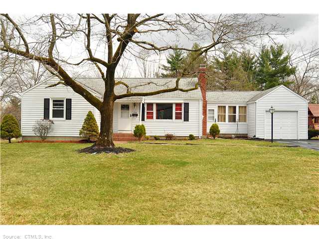 1356 Crest Dr, Windsor, CT 06095 photo 1