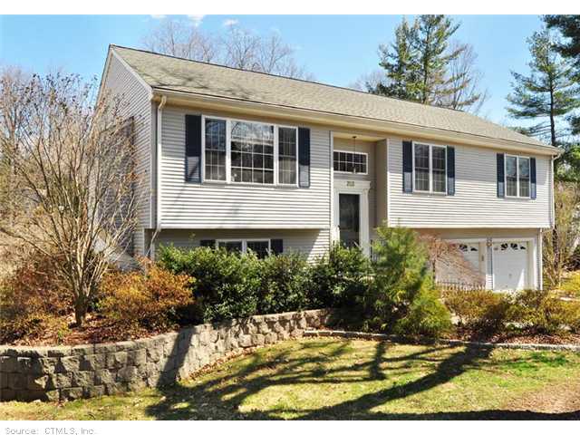 703 High Rd, Berlin, CT 06037 photo 1