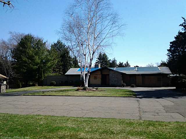 81 Bittersweet Hl, Wethersfield, CT 06109 photo 1