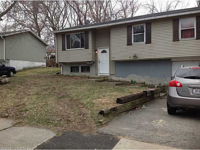 72 Southridge Dr, Willimantic, CT 06226 photo 1