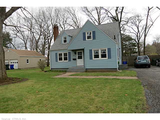 513 Ash Dr, Windsor Locks, CT 06096 photo 1
