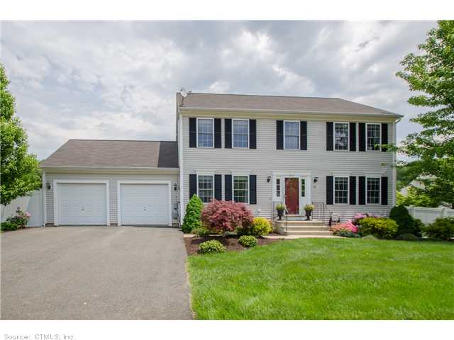 20 Blacksmith Dr, Middletown, CT 06457 photo 1