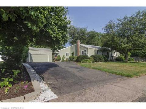 16 Jay St, Wethersfield, CT 06109 photo 1