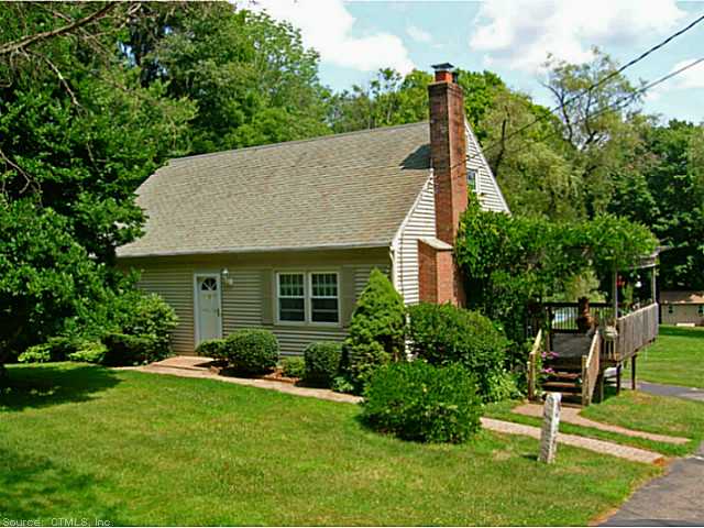 415 Maiden Ln, Durham, CT 06422 photo 1