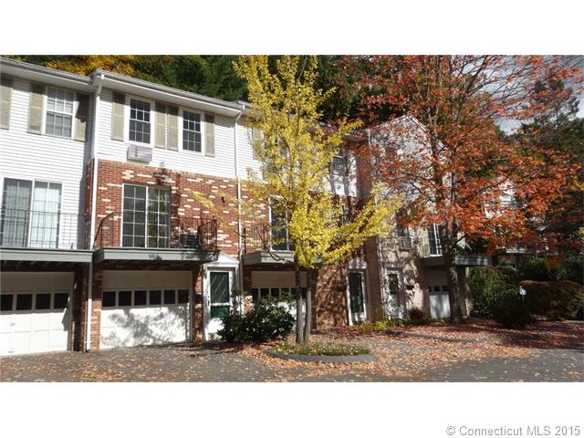 69 Hunter Ct, Torrington, CT 06790 photo 1