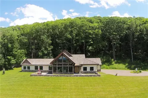 370 Cornwall Bridge Rd, Sharon, CT 06069 photo 1